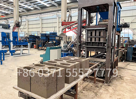 Automatic-Block-Making-Machine—QT8-08