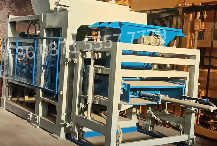 Automatic Block Making Machine - QT12