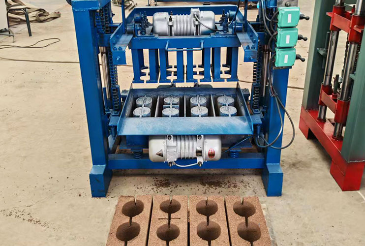 Semi-automatic Brick Making Machine - QMJ4-35A