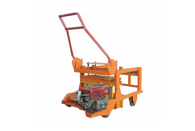 Small Mobile Brick Making Machine - Diesel Fuel QMY4-40