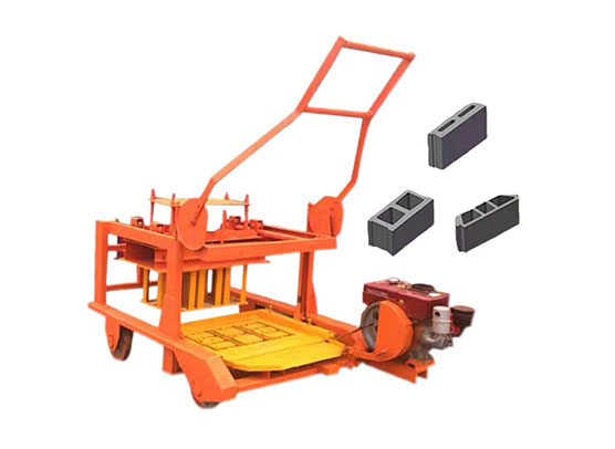 Small-Mobile-Brick-Making-Machine—Diesel-Fuel-QMY4-40-04