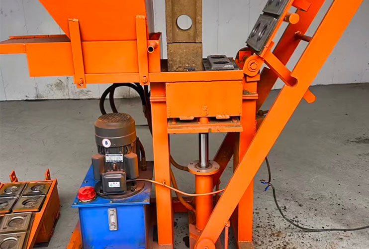 Small Clay Brick Making Machine - HY2-20